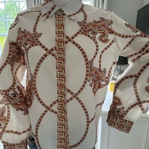 CLASSY BUTTON DOWN BLOUSE -SIZE SMALL